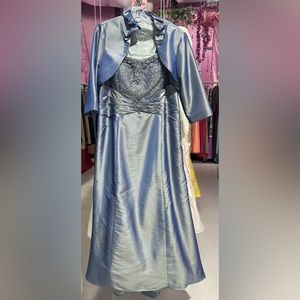Beautiful MOTB dress size 18